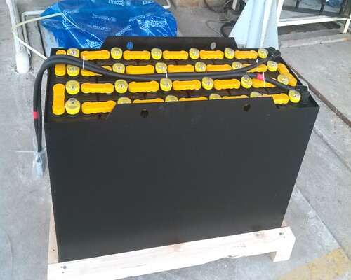 binh-ac-quy-xe-nang-tai-tay-ninh