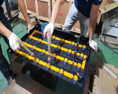 phuc-hoi-binh-ac-quy-xe-nang