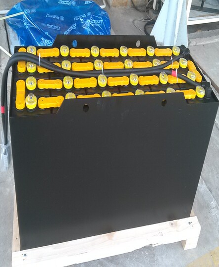 Ắc quy xe nâng ROCKET VCF280-48 (48v-280Ah/5Hr)